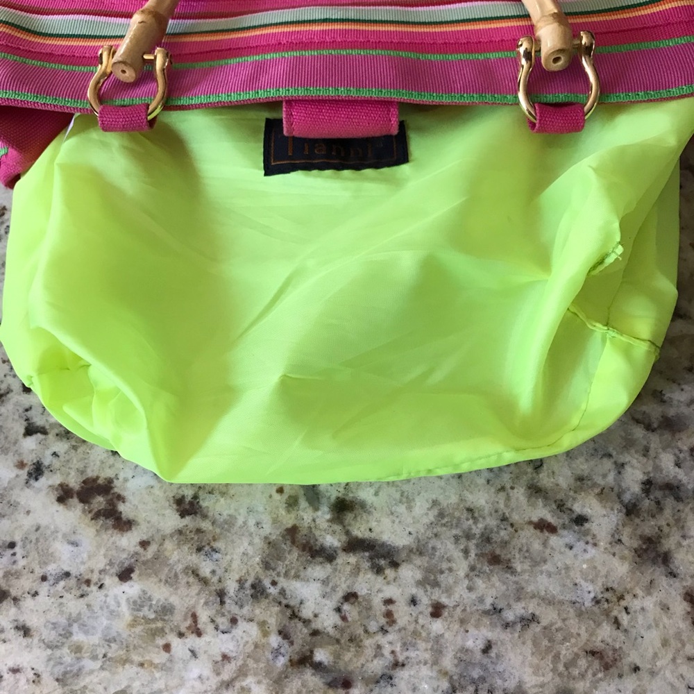 NWOT Tianni Striped Beach Canvas Purse Bag Bamboo Handles Gold Toned Hardware - Picture 9 of 10